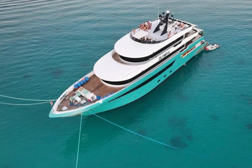 Exterior view of MY Olympia on the Red Sea during the 8-day Red Sea Discovery liveaboard from Hurghada