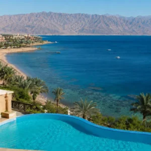 Küste von Taba und Blick auf den Golf von Akaba während der 7-tägigen Sinai Küsten- & Naturreise